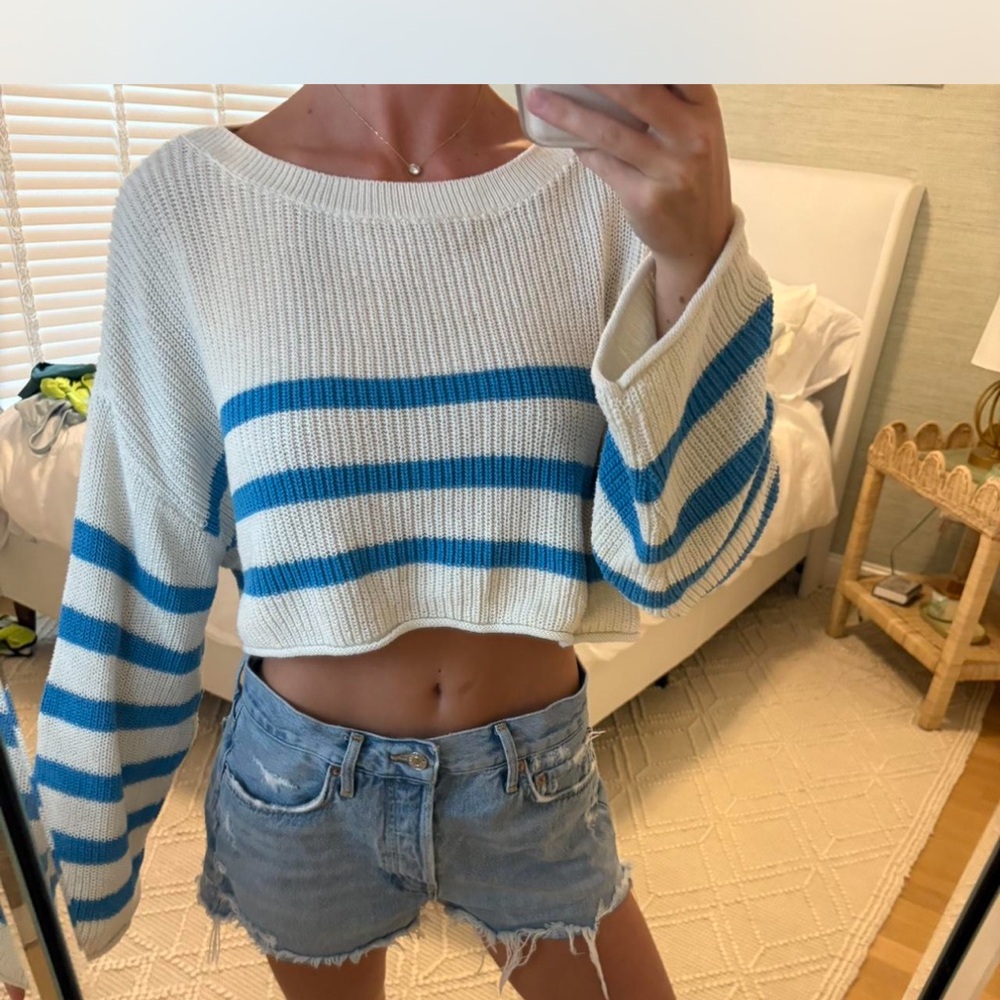 Zara Striped Blue and White Cropped Sweater